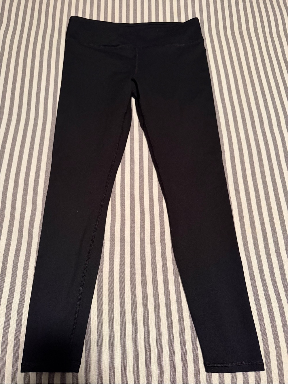 Black Fabletics Powerhold Leggings